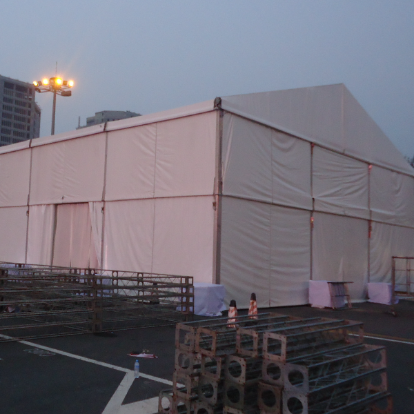 全净空大空间展览篷房 30-50米跨度净跨结构篷房 户外艺术展/车展专用帐篷