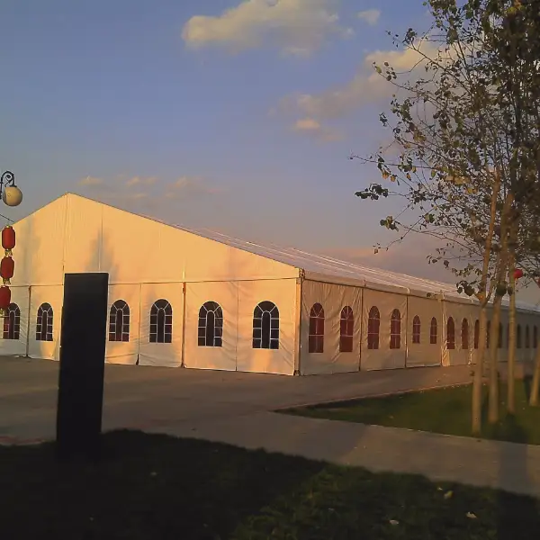 户外婚礼喜宴蓬房厂家直销 | 4-6人快速搭建 | 白色或水晶宫全透明可选