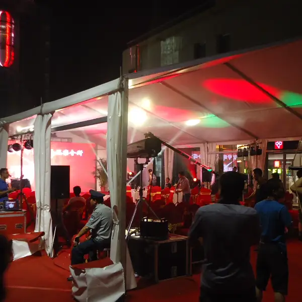 大型婚庆活动蓬房 | 多种颜色装饰搭配 | 营造梦幻别致婚礼殿堂